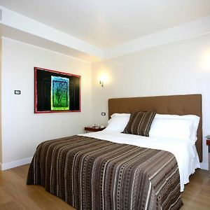 Camera con letto king size